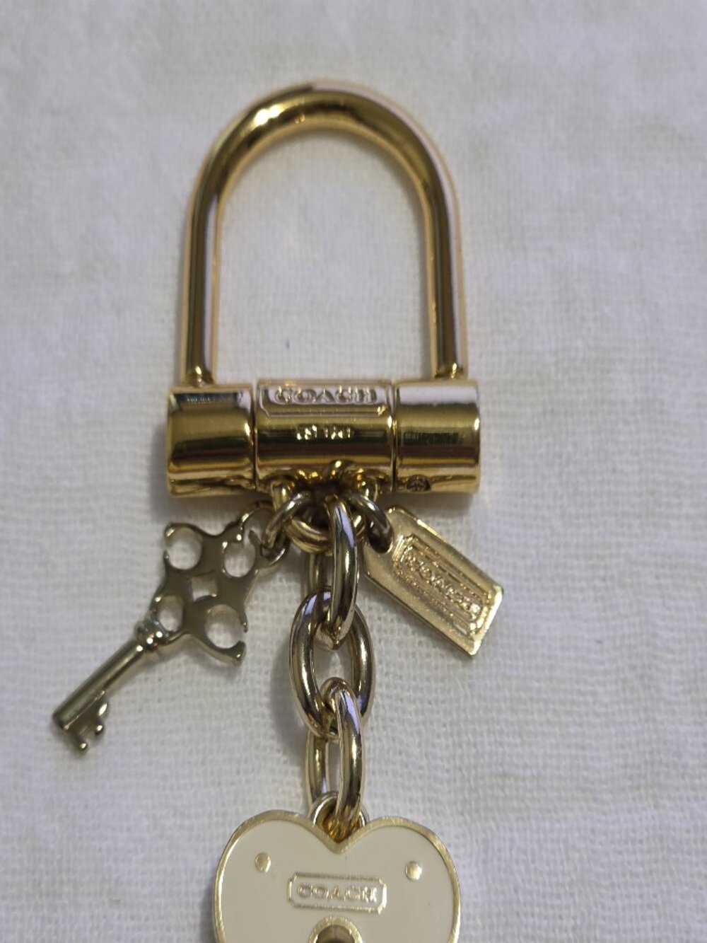 EUC - Coach Y2K Enamel Heart Lock and Key Keyring/Bag Charm - Gold/Cream